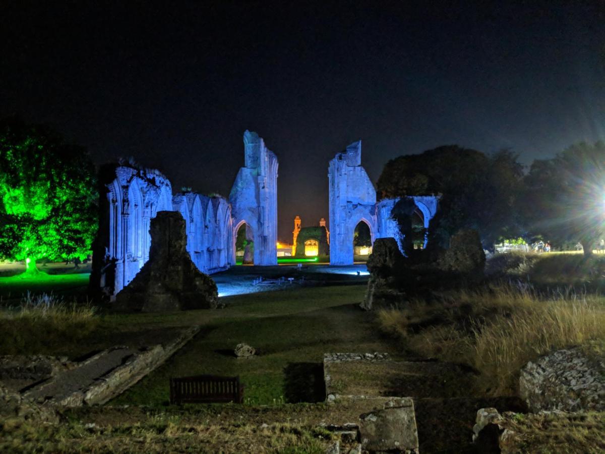 Namastay-Central Glastonbury Eksteriør bilde